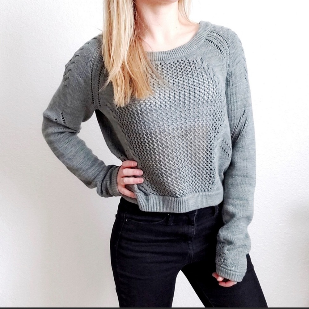Lululemon Be Present Pullover Cropped Knit Sweater